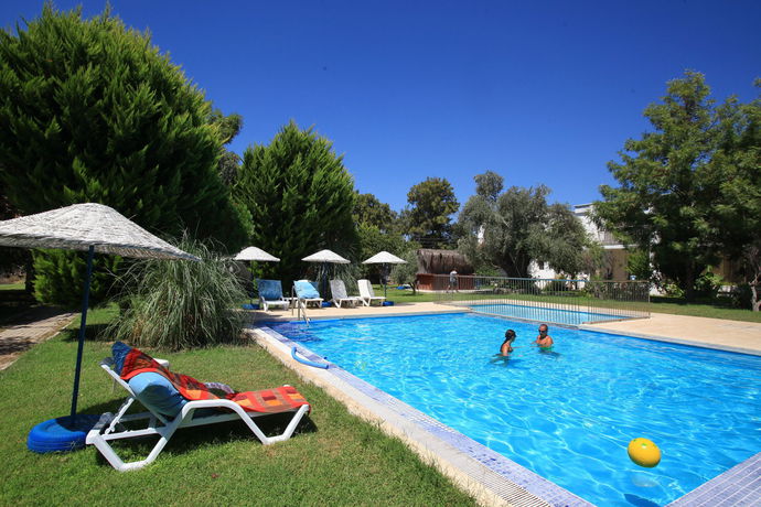 Imagen de la piscina del Muskebi Apart. Foto 10