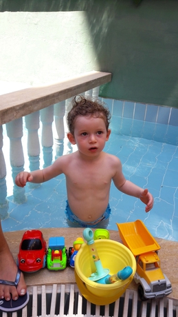 Imagen de la piscina del Musti Apart Hotel. Foto 17