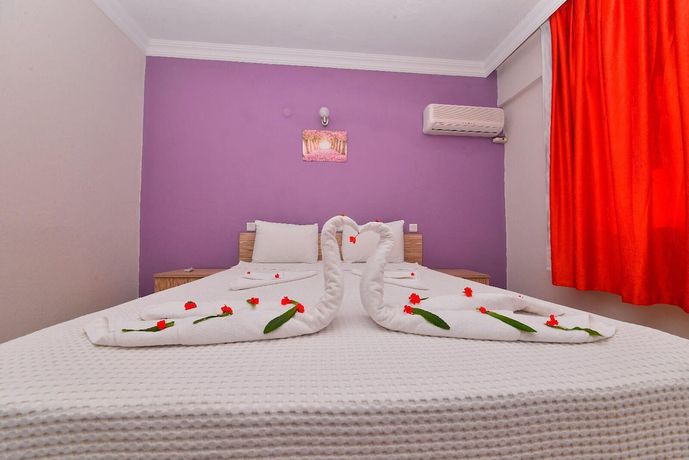 Imagen de la habitación del Mut Hotel. Foto 1