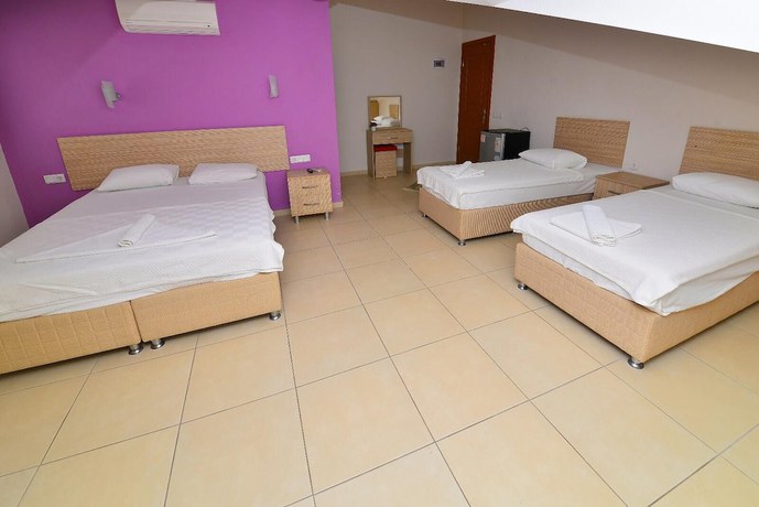 Imagen de la habitación del Mut Hotel. Foto 15