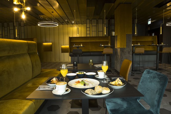 Imagen del bar/restaurante del My Home My Hotel Rosenheim. Foto 4