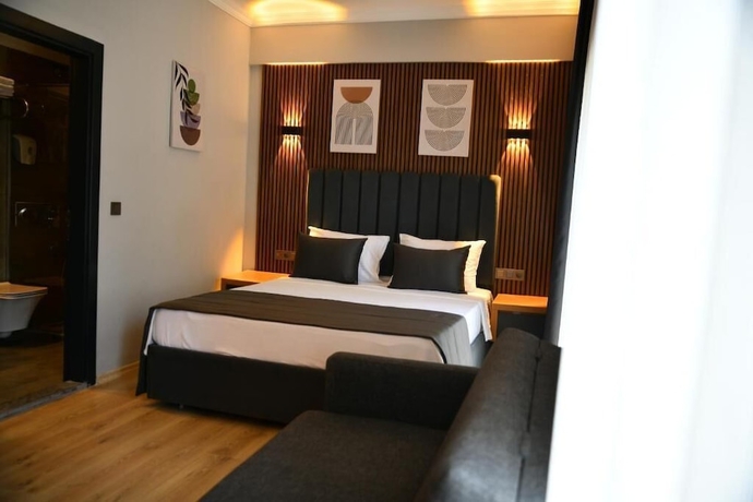 Imagen de la habitación del MyElla Marina Hotel. Foto 3
