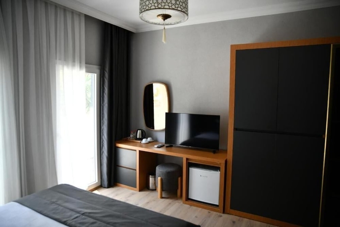 Imagen de la habitación del MyElla Marina Hotel. Foto 4