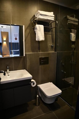 Imagen de la habitación del MyElla Marina Hotel. Foto 10