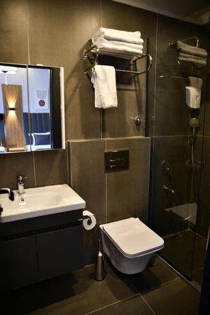 Imagen de la habitación del MyElla Marina Hotel. Foto 11