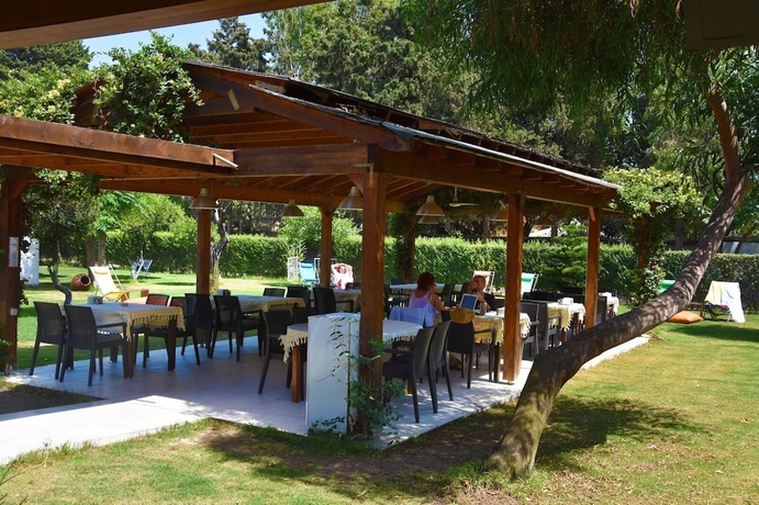 Imagen del bar/restaurante del Myndos Bed and Breakfast. Foto 2