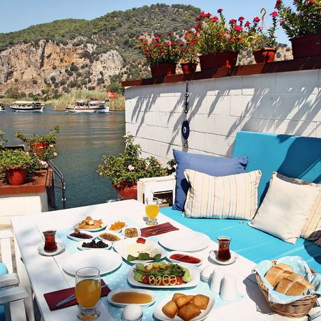 Imagen del bar/restaurante del Myra Hotel, Ortaca. Foto 3