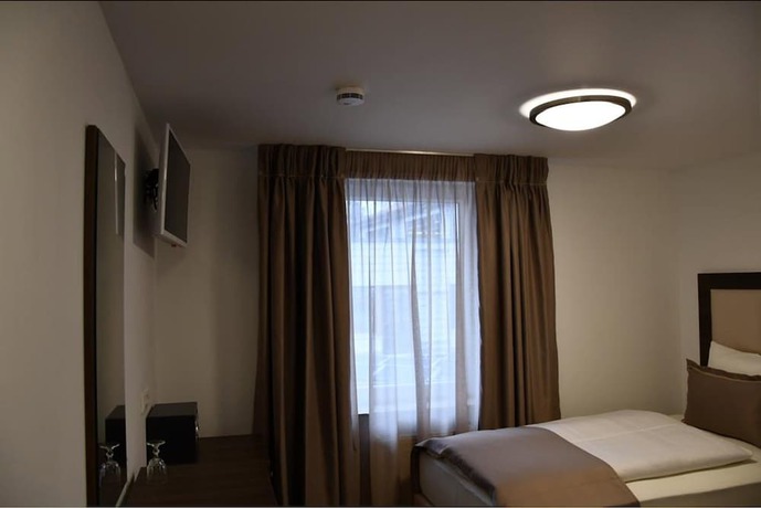 Imagen de la habitación del Myrsini Hotel. Foto 16