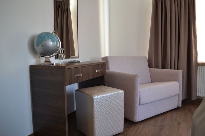 Imagen de la habitación del Myrsini Hotel. Foto 18