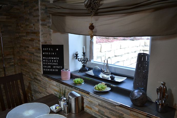 Imagen de los interiores del Myrsini Hotel. Foto 20