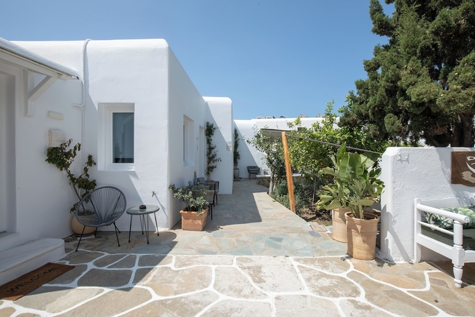 Imagen de los interiores del Mytheo Luxury Studios. Foto 15