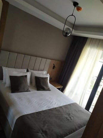 Imagen de la habitación del NEHIR OTEL. Foto 12