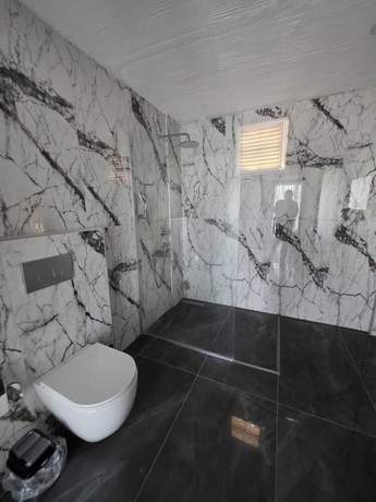 Imagen de la habitación del NEMESIS OTEL. Foto 10