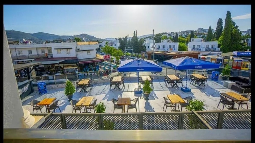 Imagen del bar/restaurante del NEMESIS OTEL. Foto 3