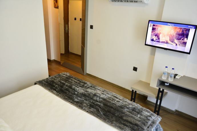 Imagen de la habitación del NFK The House Hotel. Foto 13