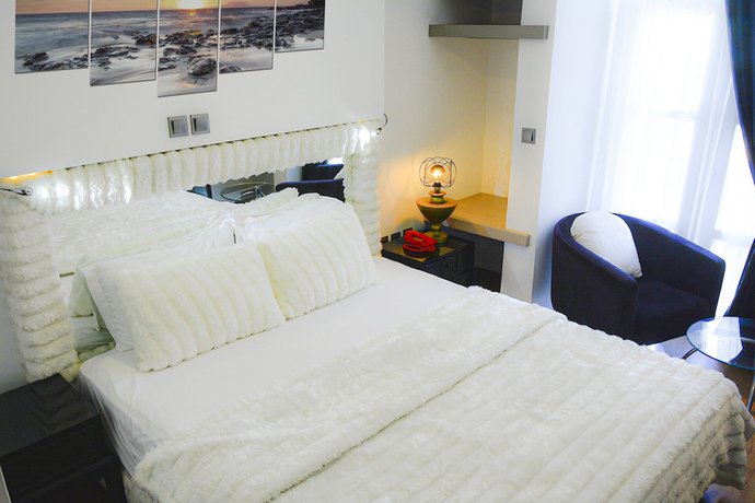 Imagen de la habitación del NFK The House Hotel. Foto 16