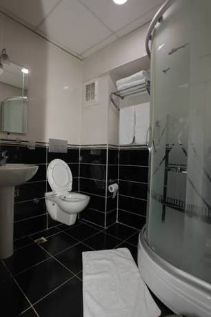Imagen de la habitación del Naila Hotel. Foto 1