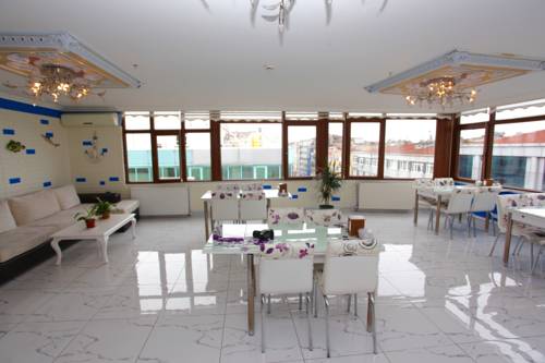 Imagen de la habitación del Naila Hotel. Foto 6
