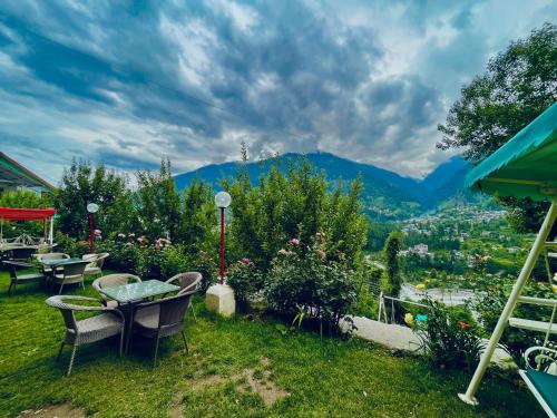 Imagen general del Naina Deventure Resort, Manali - Premium Rooms with Centrally Heated & Scenic View. Foto 17