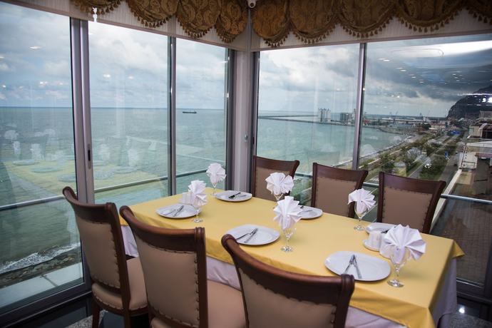 Imagen del bar/restaurante del Nana Hotel. Foto 2