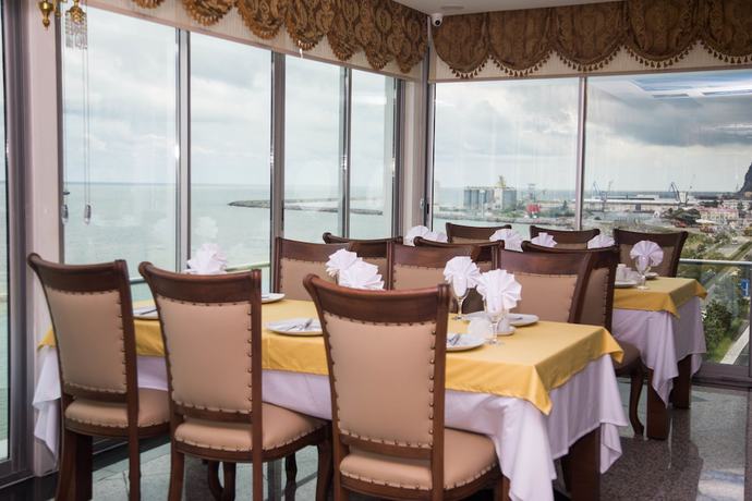 Imagen del bar/restaurante del Nana Hotel. Foto 3