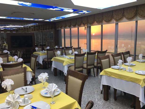 Imagen del bar/restaurante del Nana Hotel. Foto 4