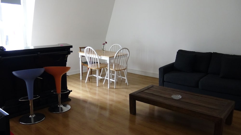 Imagen de la habitación del Nationale Apparthotel. Foto 10