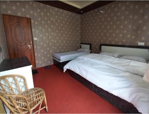 Imagen general del Natraj Heli Resort, Sersi. Foto 4