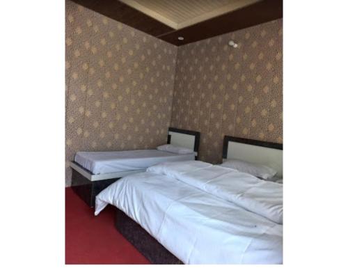 Imagen general del Natraj Heli Resort, Sersi. Foto 5