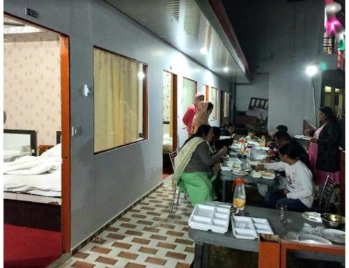 Imagen general del Natraj Heli Resort, Sersi. Foto 6