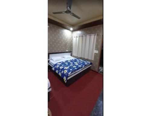 Imagen general del Natraj Heli Resort, Sersi. Foto 17