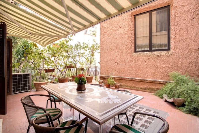 Imagen de la habitación del Navona Gallery Suites. Foto 6
