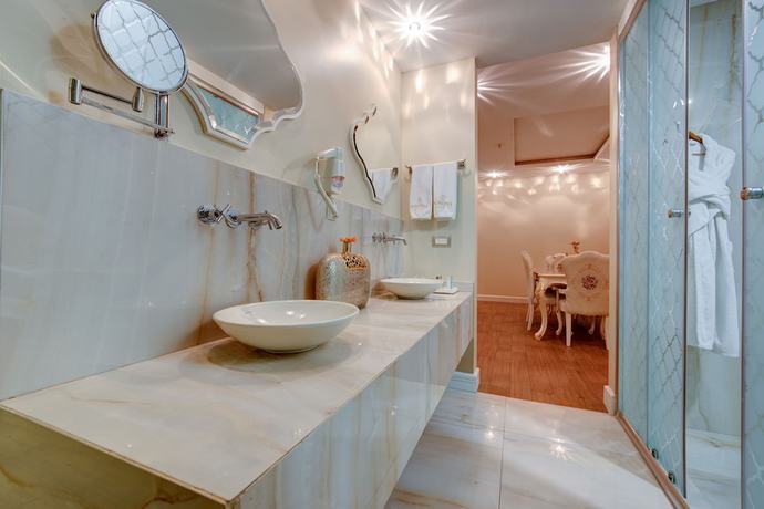 Imagen de la habitación del Navona Hotel. Foto 5