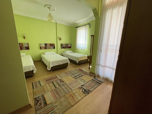 Imagen de la habitación del Nazar Hotel, Selcuk. Foto 18