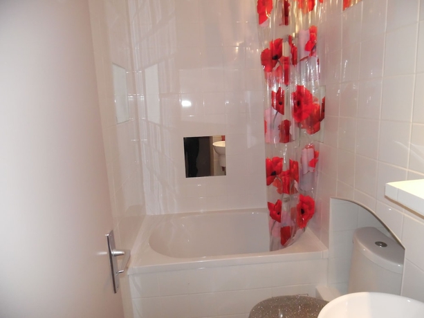 Imagen de la habitación del Nazareth Hotel. Foto 16