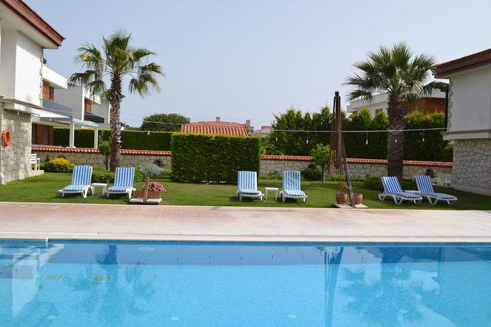 Imagen de la piscina del Nea Garden Hotel. Foto 20