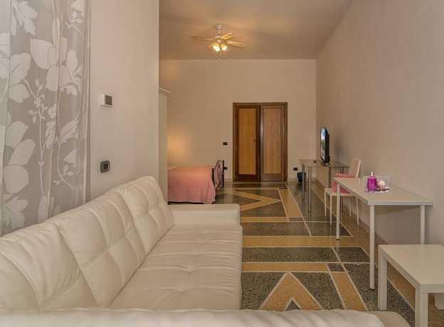 Imagen de la habitación del Near It All. Foto 12
