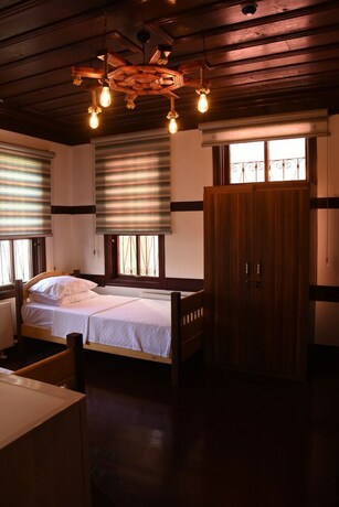 Imagen general del Necati Bey Konak Otel. Foto 18