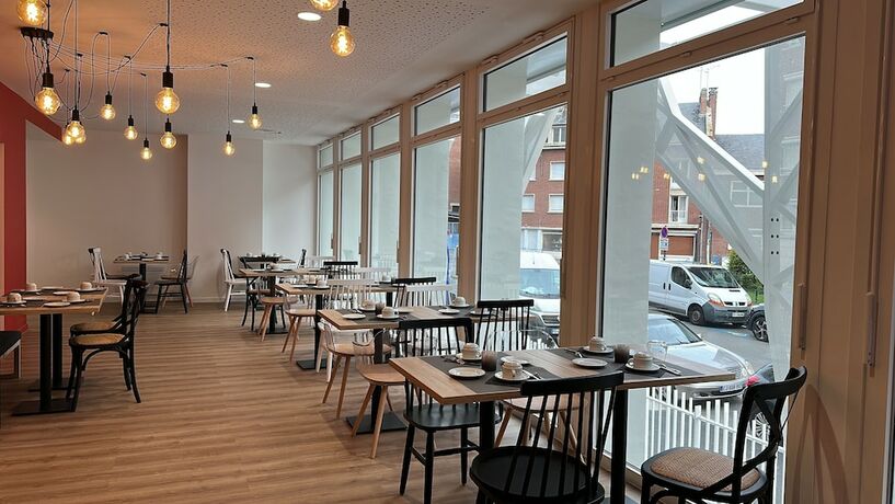 Imagen del bar/restaurante del Nemea Appart Hotel Coliseum Amiens Centre. Foto 17