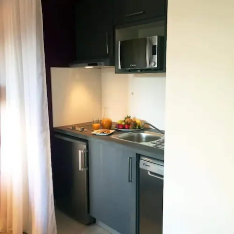 Imagen de la habitación del Nemea Appart Hotel Quai Victor Tours Centre. Foto 10