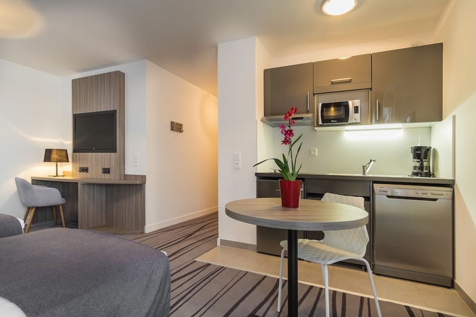 Imagen de la habitación del Nemea Appart Hotel Quai Victor Tours Centre. Foto 12