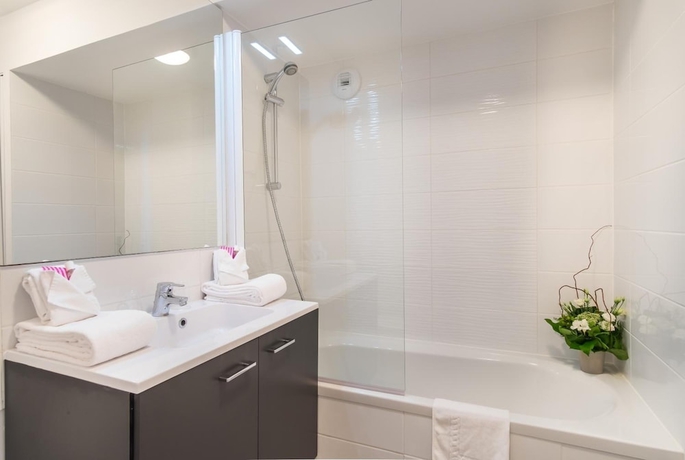 Imagen de la habitación del Nemea Appart Hotel Quai Victor Tours Centre. Foto 15