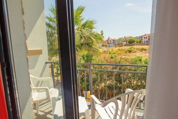 Imagen de la habitación del Neo Beach Hotel Cunda. Foto 9