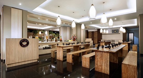 Imagen del bar/restaurante del Neo Gatot Subroto Bali. Foto 2