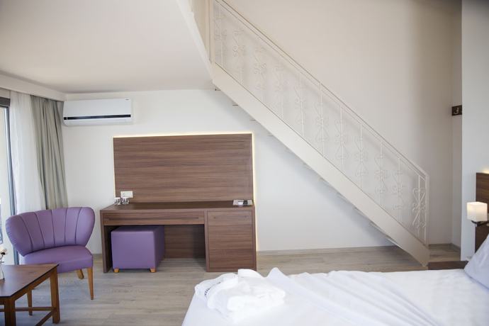 Imagen de la habitación del Neopol Hotel Deluxe. Foto 11