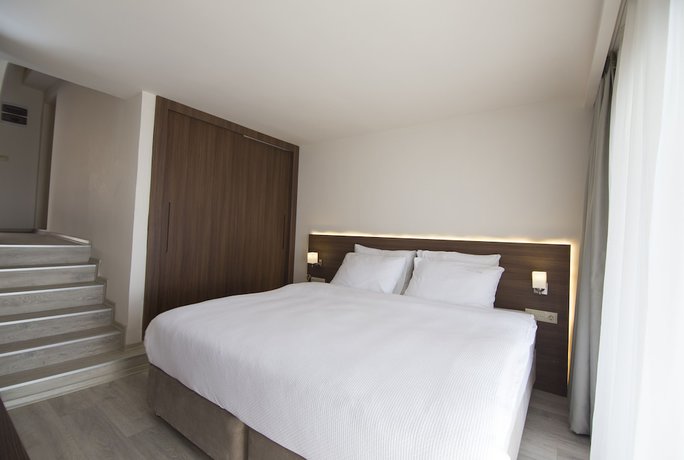 Imagen de la habitación del Neopol Hotel Deluxe. Foto 12