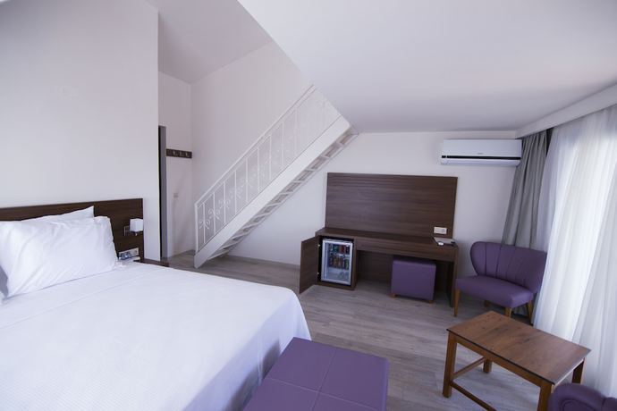 Imagen de la habitación del Neopol Hotel Deluxe. Foto 16