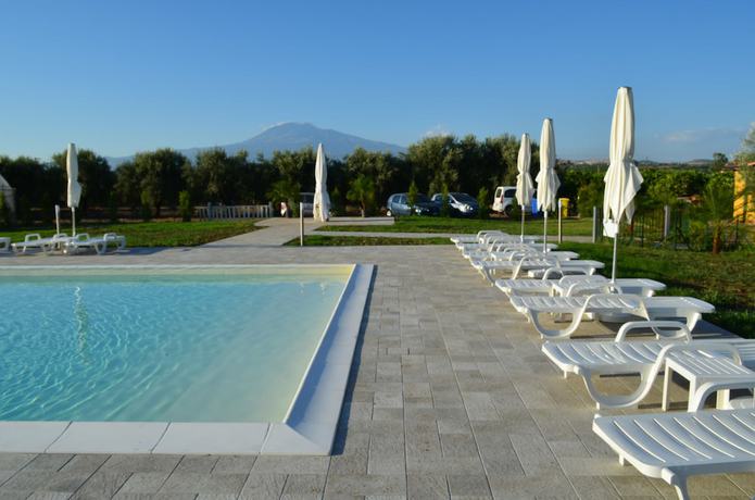 Imagen de la piscina del Neroli Bio Relais. Foto 19