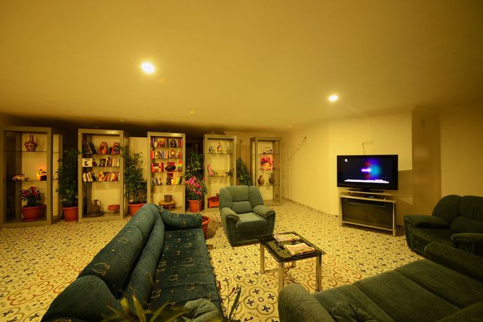 Imagen de los interiores del Neruda Hotel. Foto 20