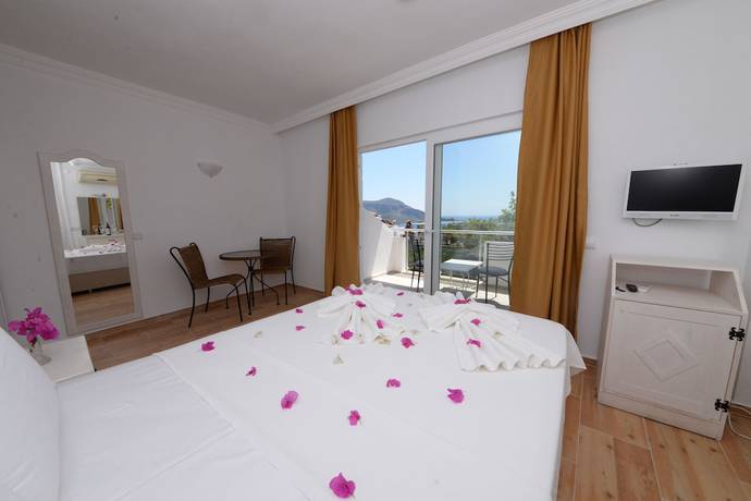 Imagen de la habitación del Neruda Hotel. Foto 8